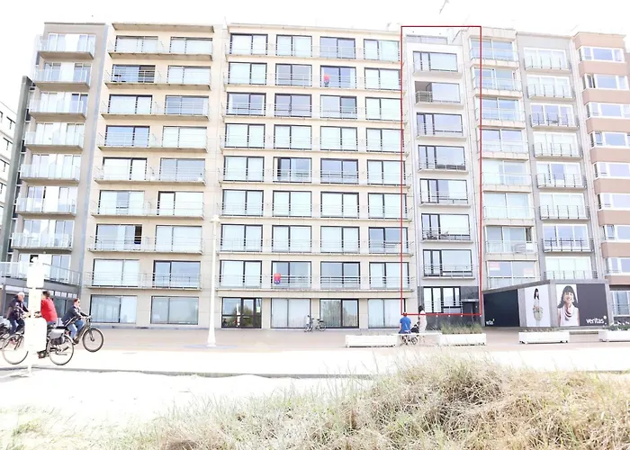 Attic Near 펜션 니우포르트